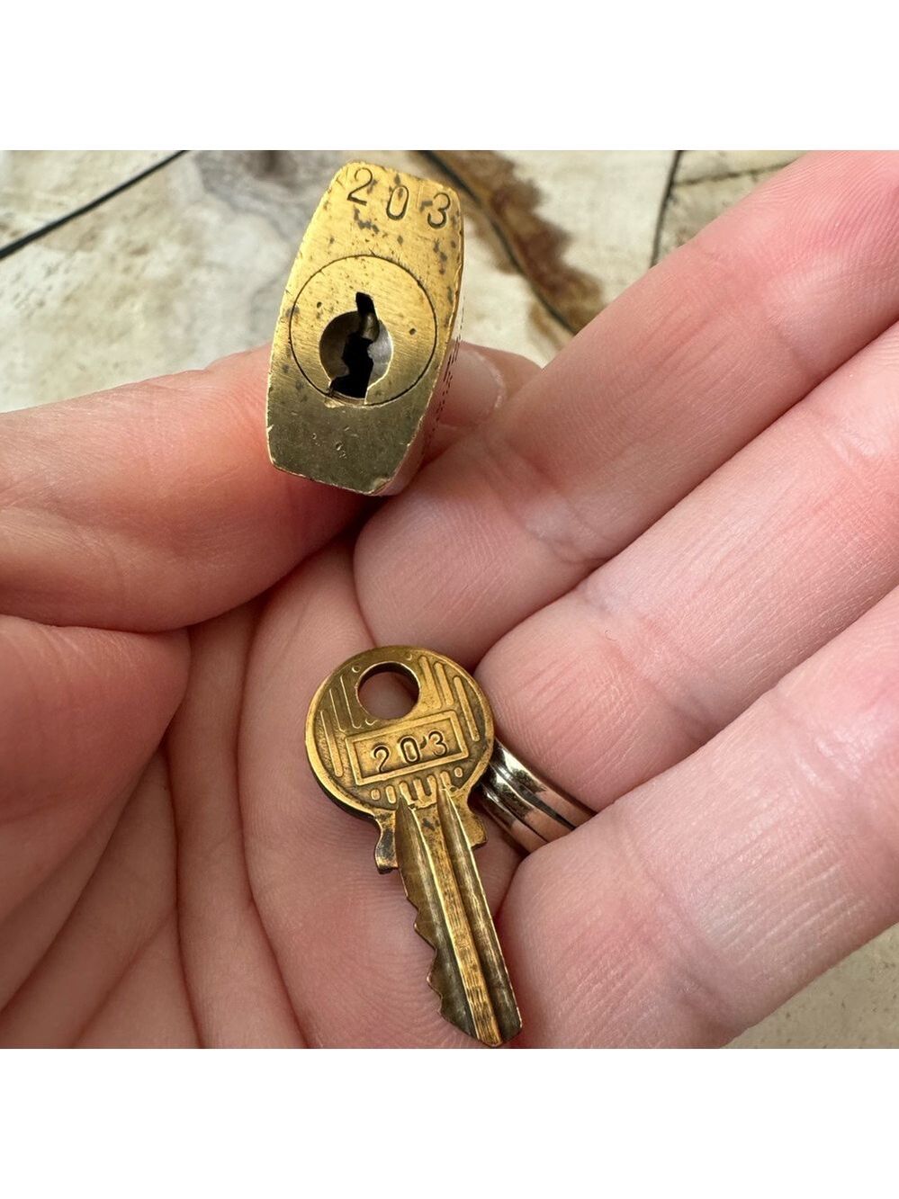 Listing for ONLY ONE 200 series Louis Vuitton Lock and Key - 203, 205 or 222 - Picture 13 of 13